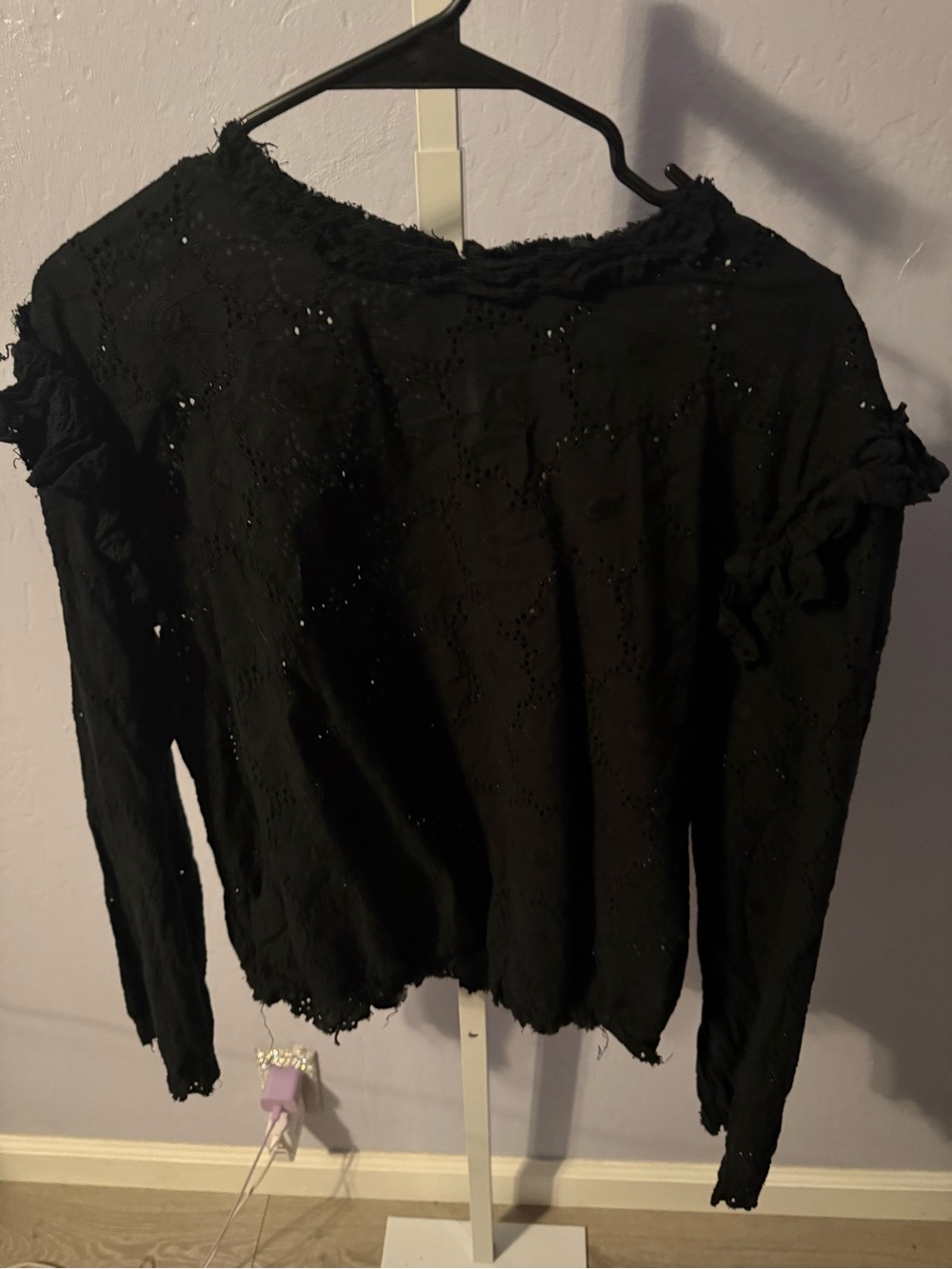 Forever 21 Black  Long-Sleeve Knit Top
